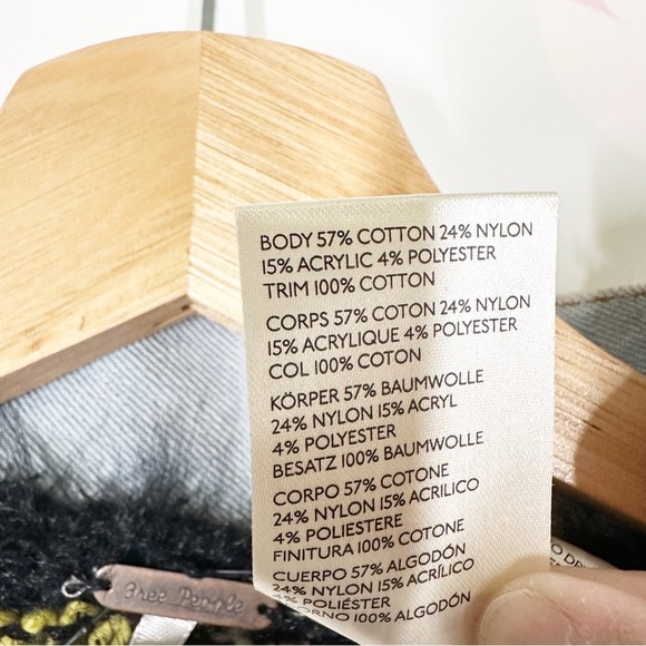 NEW Free People Running Wild Bohemian Fringe Poncho Black Lightning Combo M L - Picture 11 of 13